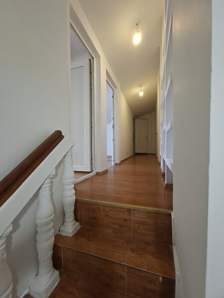 Piata Unirii, Calea Calarasilor, proprietar, vand casa P+M, 4 camere,